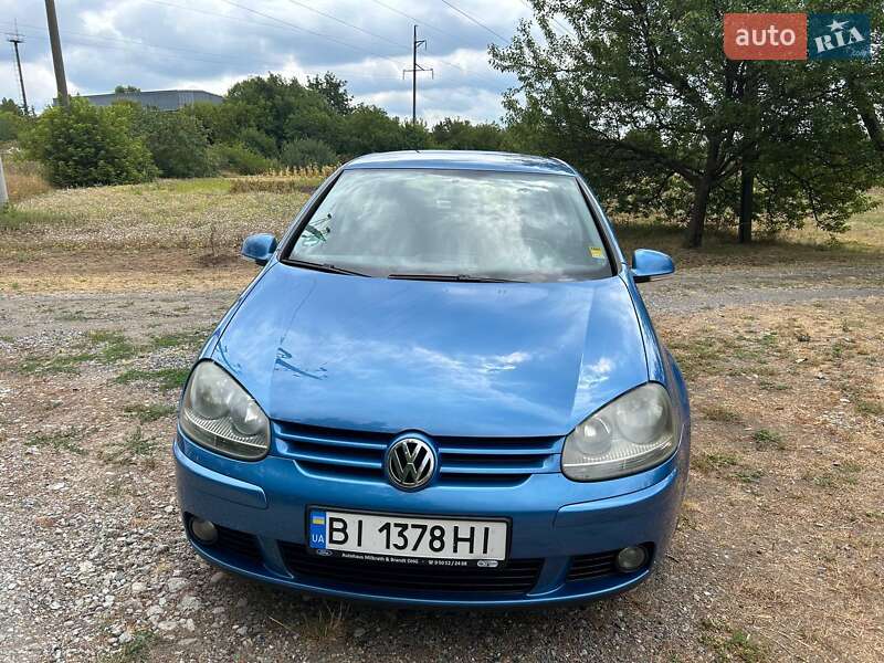 Volkswagen Golf (2003)