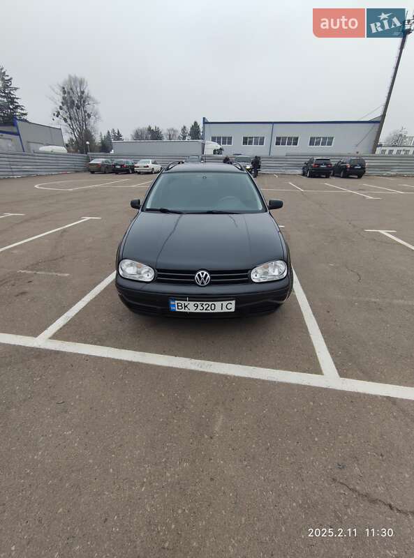 Volkswagen Golf (1999)