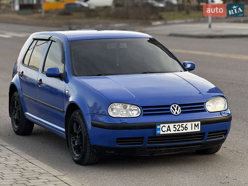 Volkswagen Golf (2001)