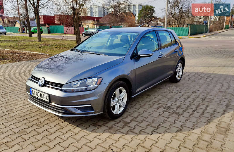 Volkswagen Golf (2021)