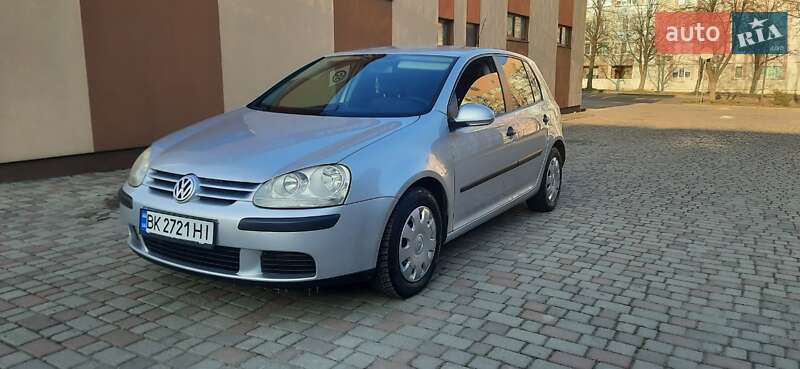Volkswagen Golf (2005)