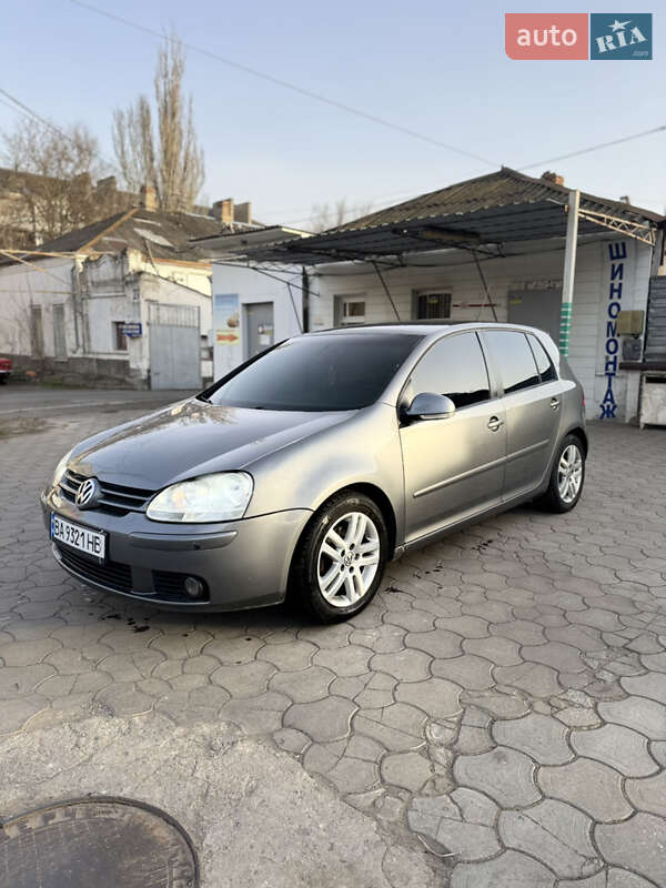 Volkswagen Golf (2006)