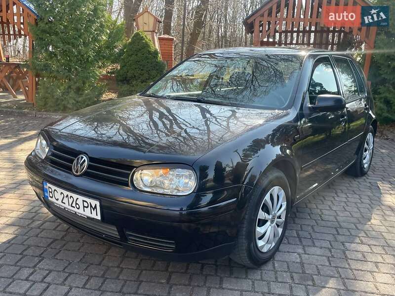 Volkswagen Golf (2002)