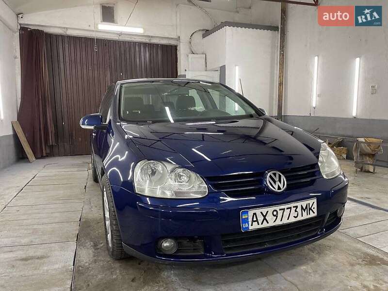 Volkswagen Golf (2004)
