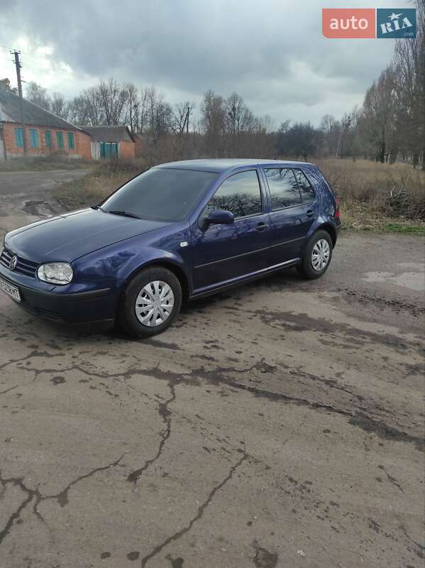 Volkswagen Golf (2000)