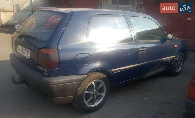 Volkswagen Golf (1995)