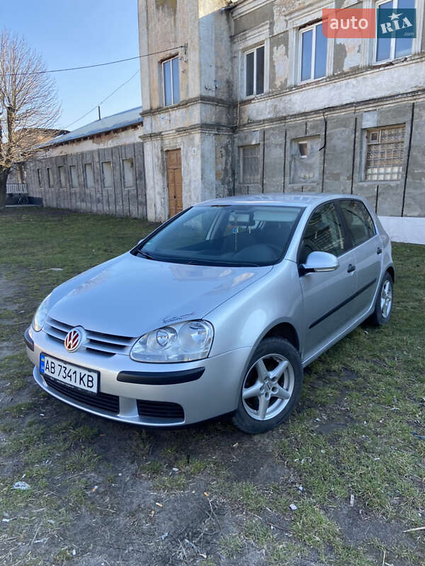 Volkswagen Golf (2004)