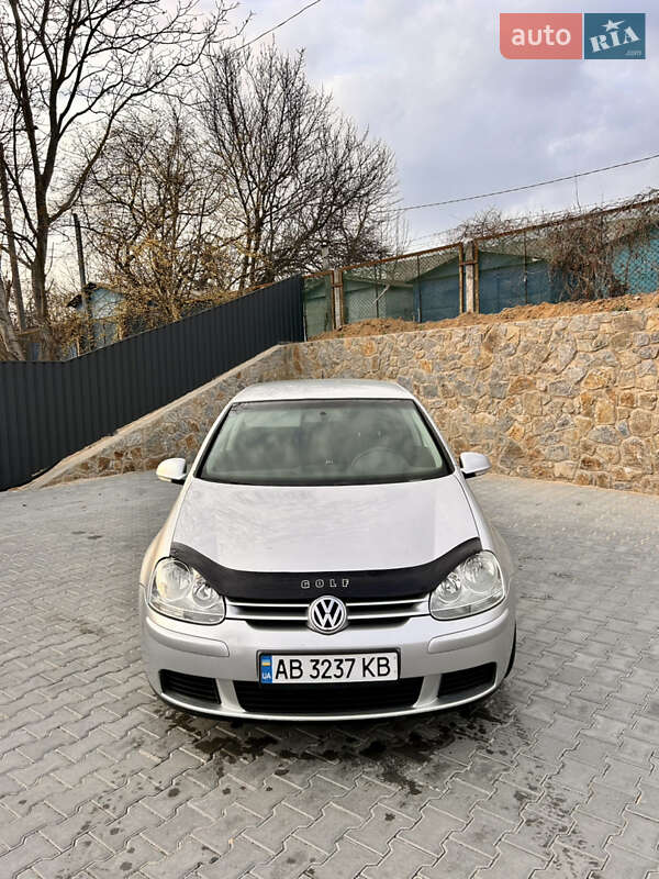 Volkswagen Golf (2006)