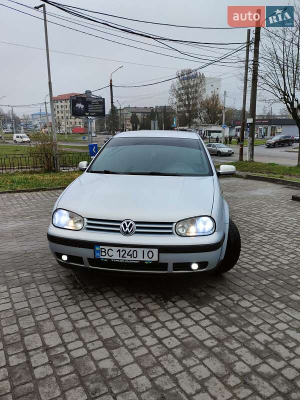 Volkswagen Golf (1999)