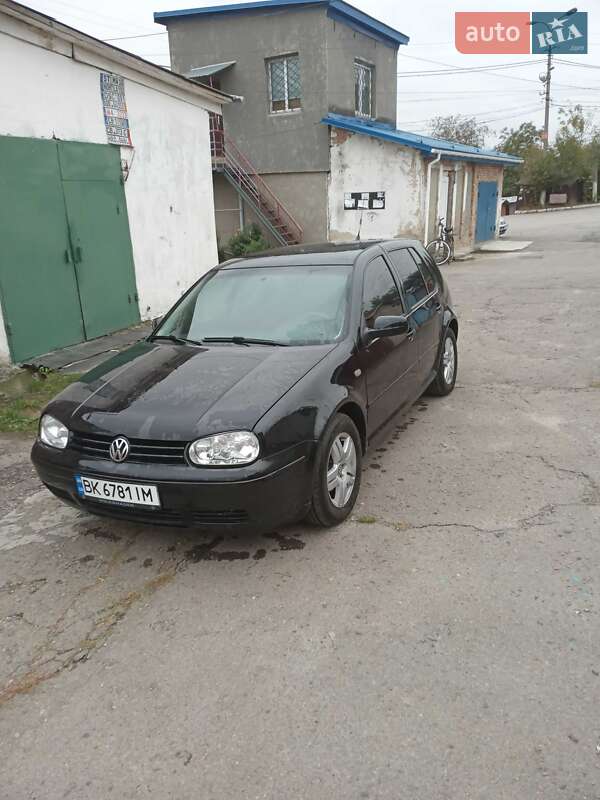 Volkswagen Golf (1999)