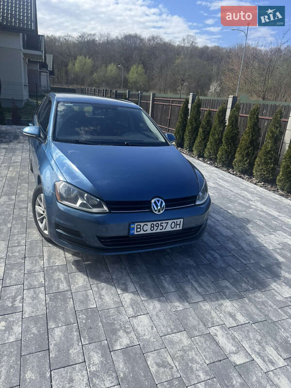 Volkswagen Golf (2016)