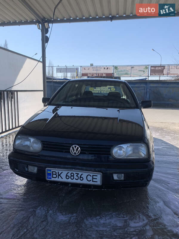 Volkswagen Golf (1997)