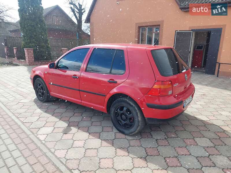 Volkswagen Golf (1998)