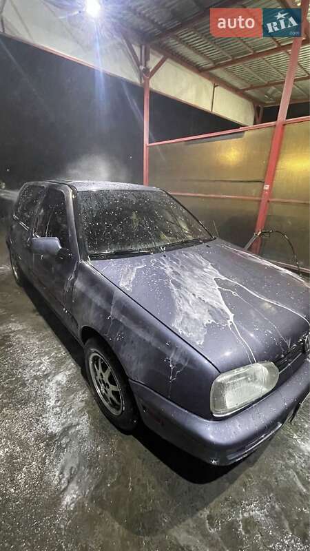 Volkswagen Golf (1996)