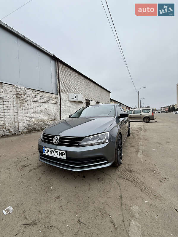 Volkswagen Jetta (2015)