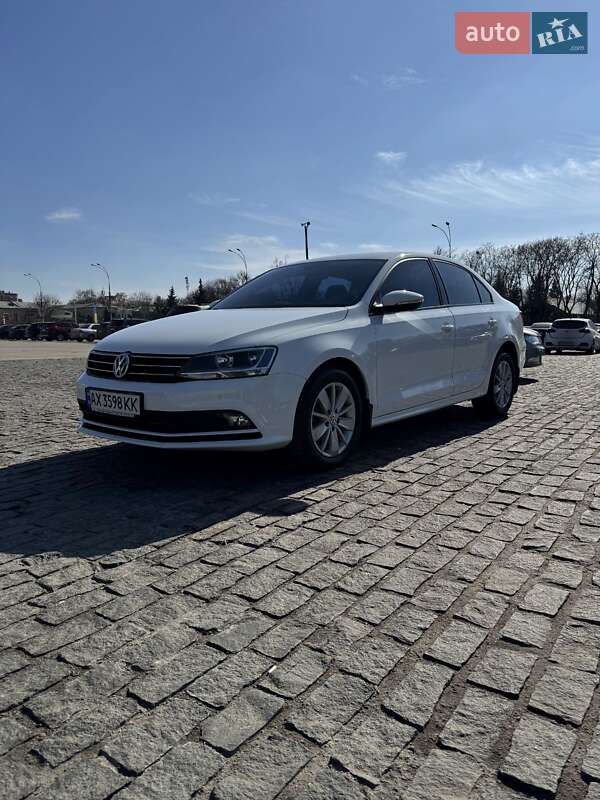 Volkswagen Jetta (2016)