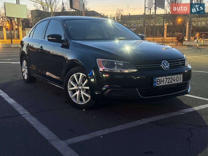 Volkswagen Jetta (2013)