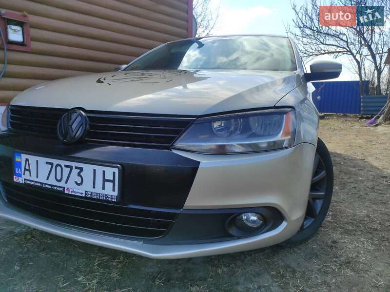 Volkswagen Jetta (2012)