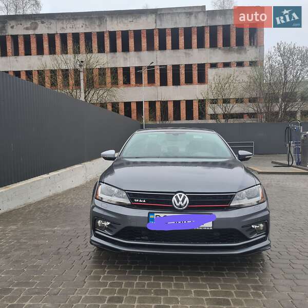Volkswagen Jetta (2016)