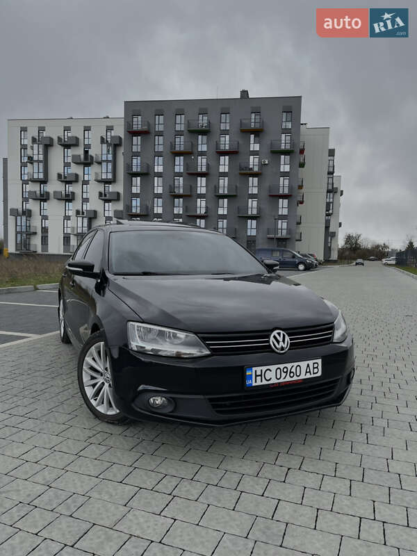 Volkswagen Jetta (2012)