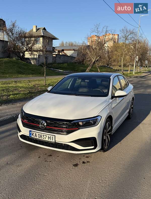 Volkswagen Jetta (2019)