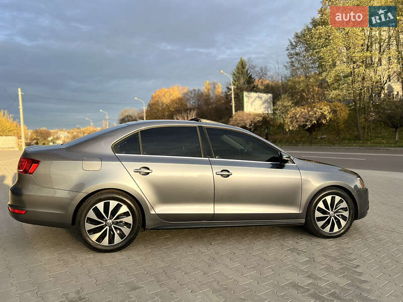 Volkswagen Jetta (2012)