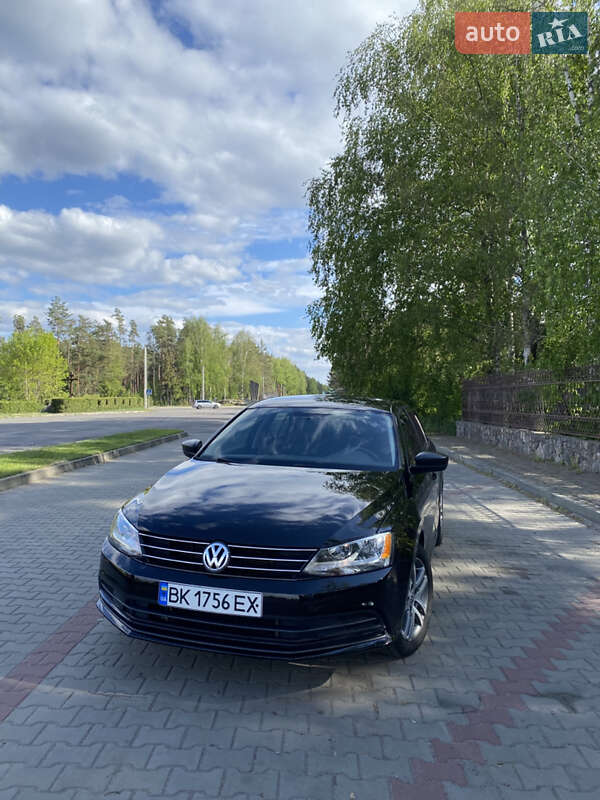 Volkswagen Jetta (2016)