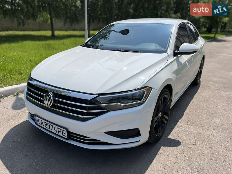 Volkswagen Jetta (2019)