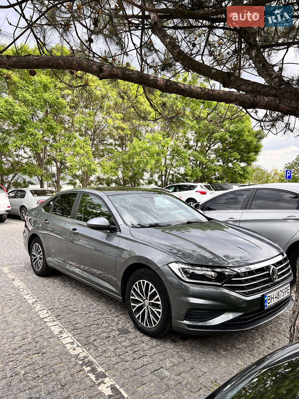Volkswagen Jetta (2018)