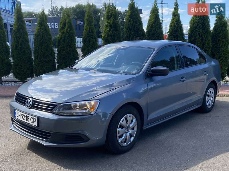 Volkswagen Jetta (2014)