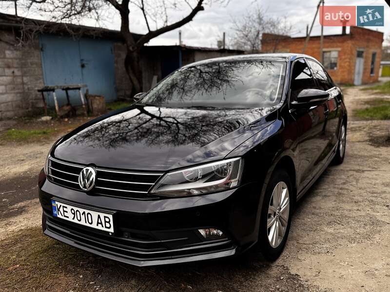 Volkswagen Jetta (2016)