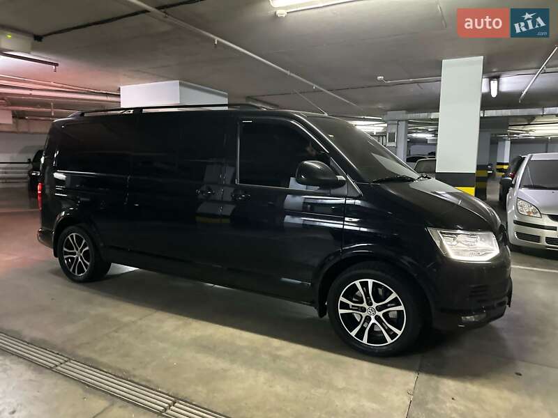 Volkswagen Multivan (2012)
