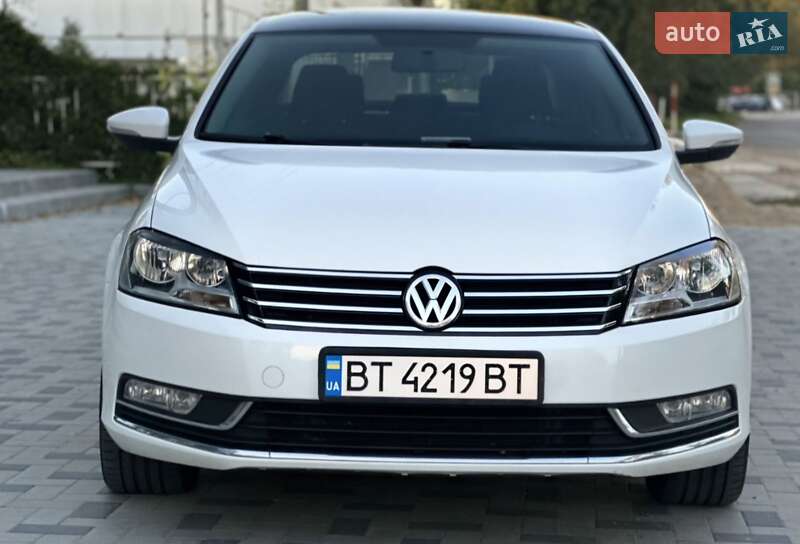 Volkswagen Passat (2012)