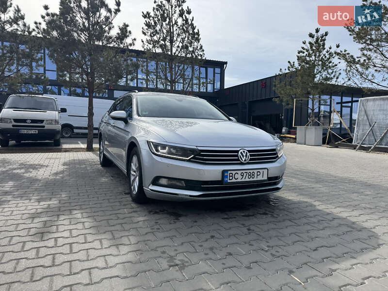Volkswagen Passat (2016)