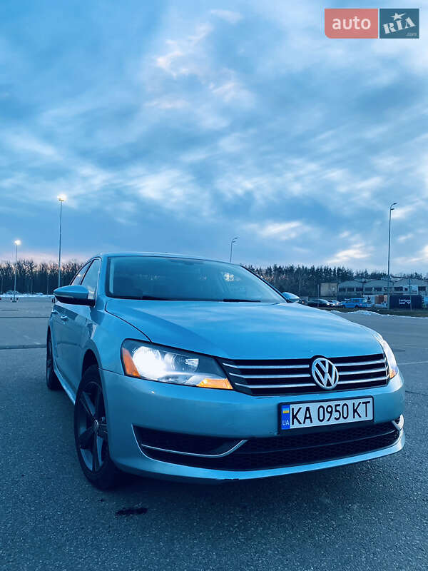 Volkswagen Passat (2012)