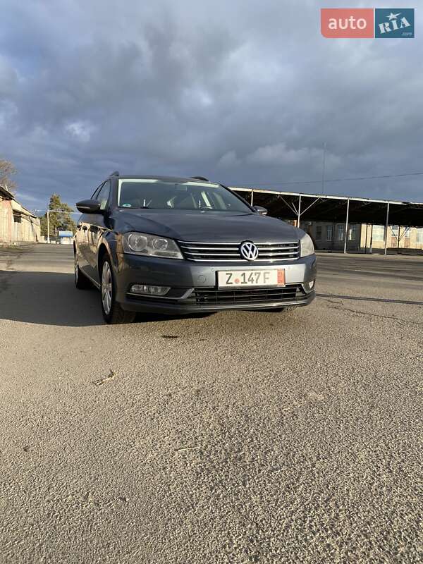Volkswagen Passat (2011)
