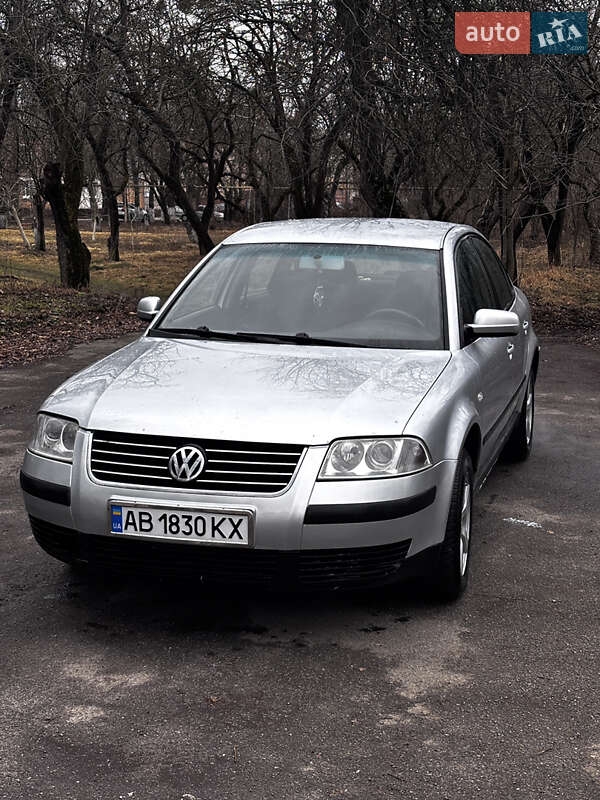Volkswagen Passat (2003)