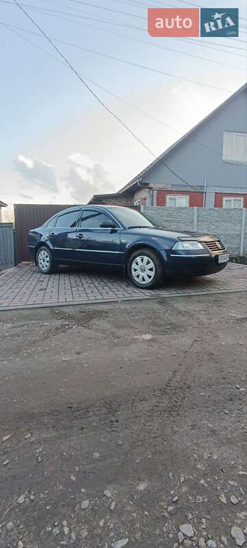 Volkswagen Passat (2003)
