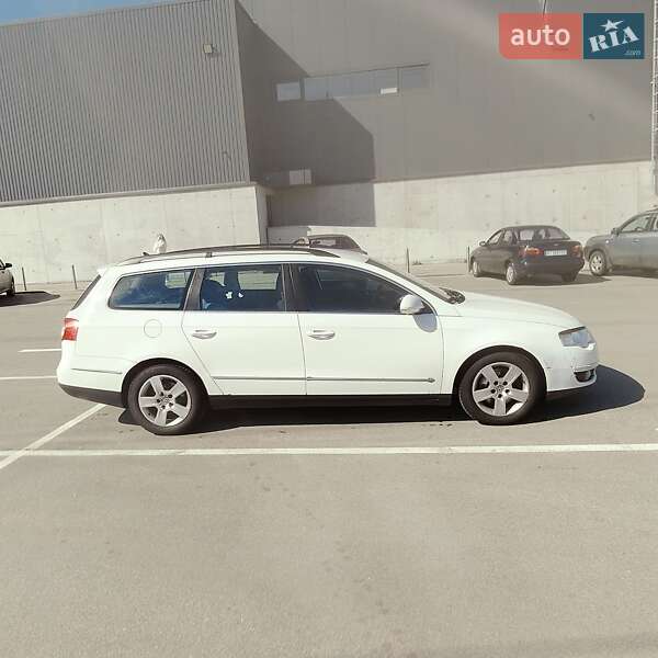 Volkswagen Passat (2010)