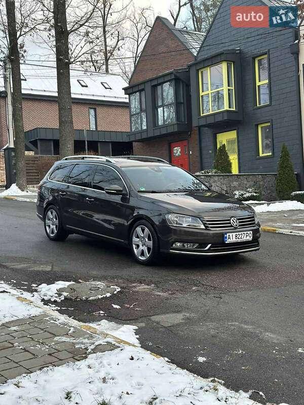Volkswagen Passat (2011)