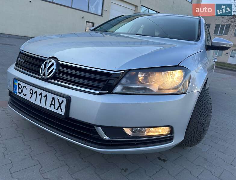 Volkswagen Passat (2011)