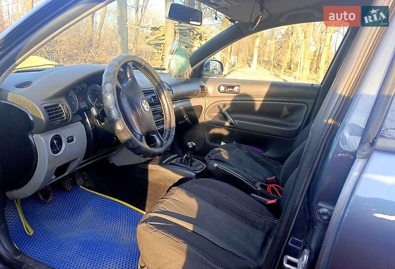 Volkswagen Passat (2000)