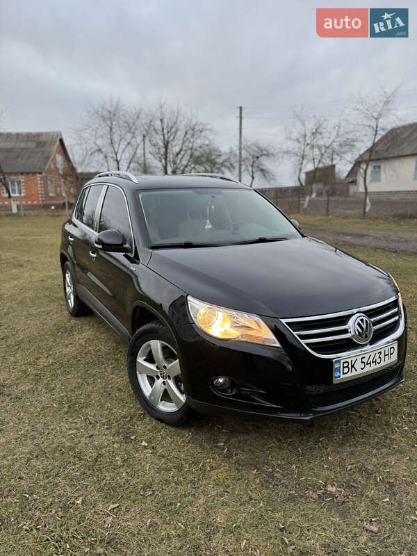 Volkswagen Tiguan (2009)