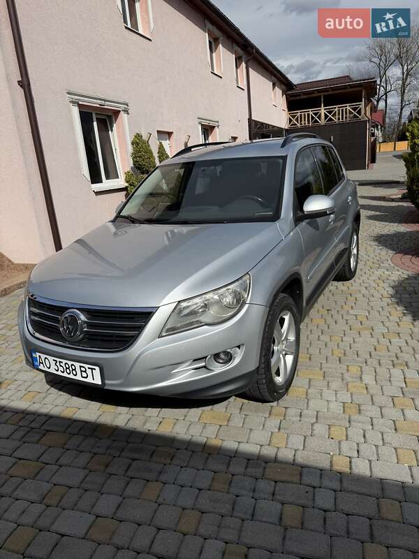 Volkswagen Tiguan (2009)