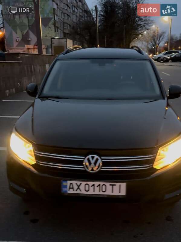 Volkswagen Tiguan (2015)