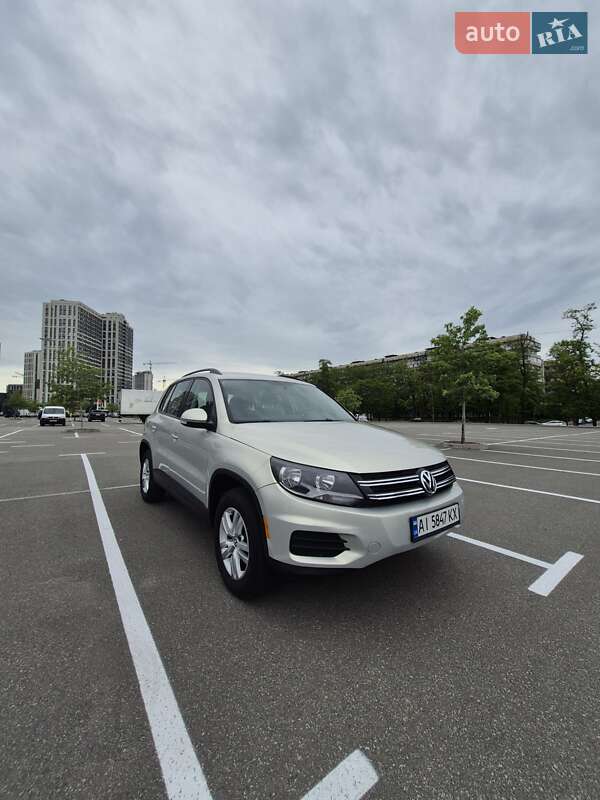 Volkswagen Tiguan (2014)