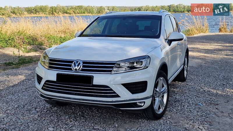 Volkswagen Touareg (2015)