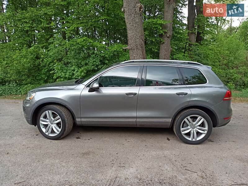 Volkswagen Touareg (2012)