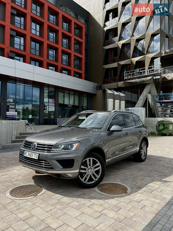 Volkswagen Touareg (2015)