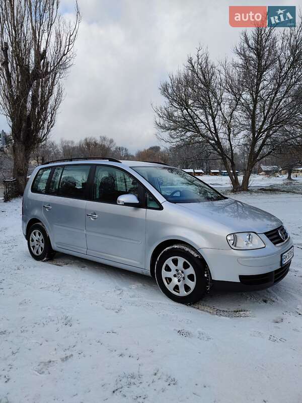 Volkswagen Touran (2006)
